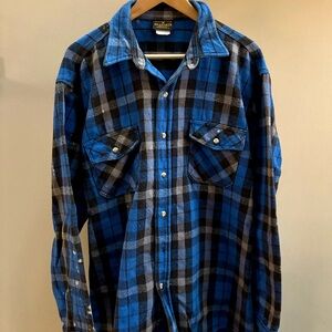 Deerskin VTG 90s blue/black plaid button-down flannel shirt XL Made in USA
